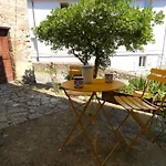 Scappo In Umbria, L'affaccio Amelia